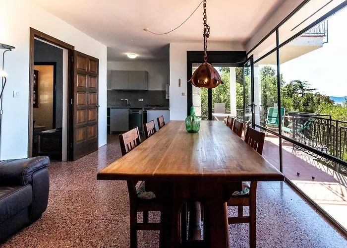 Grifeu 07 - Con Vistas Al Mar